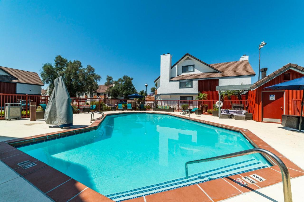 Metro Phx Studio Queen Sleeps 4 Heated Pool Феникс Экстерьер фото