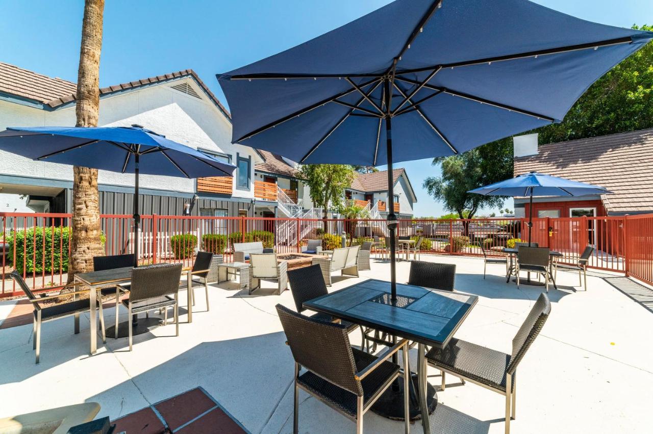 Metro Phx Studio Queen Sleeps 4 Heated Pool Феникс Экстерьер фото